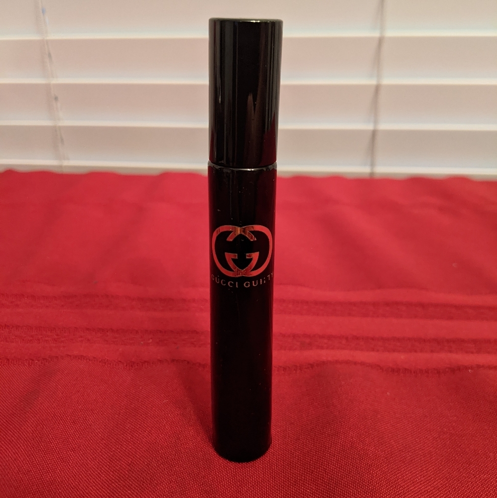 Gucci guilty mini spray.
